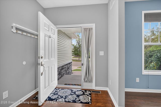 6980 Abbey Lane 86, Grand Ledge, MI 48837