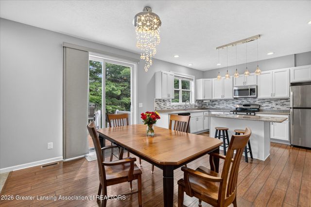 6980 Abbey Lane 86, Grand Ledge, MI 48837