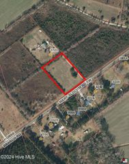 8729 Mary Slocum Road, Watha, NC 28478