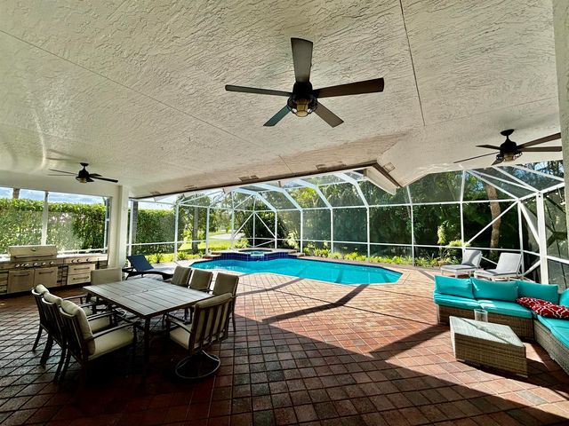 1920 S Club Drive, Wellington, FL 33414