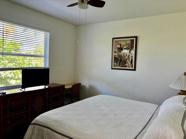 1920 S Club Drive, Wellington, FL 33414