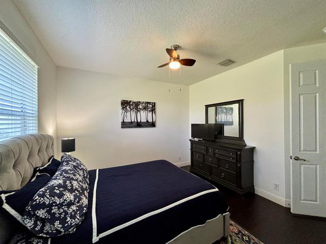 1920 S Club Drive, Wellington, FL 33414