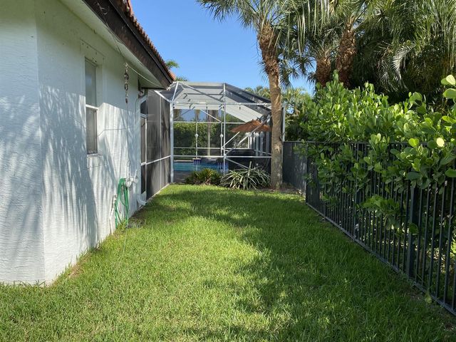 1920 S Club Drive, Wellington, FL 33414