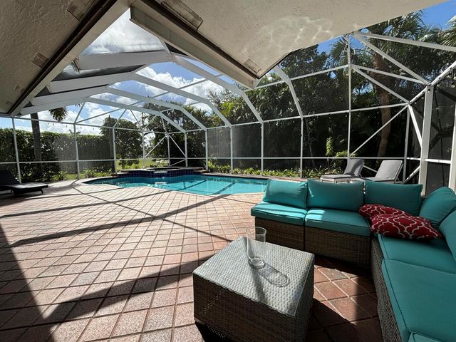1920 S Club Drive, Wellington, FL 33414