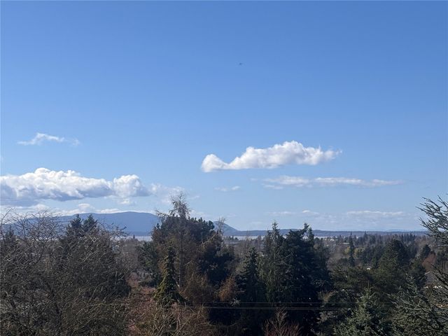 2409 Huron Street, Bellingham, WA 98229