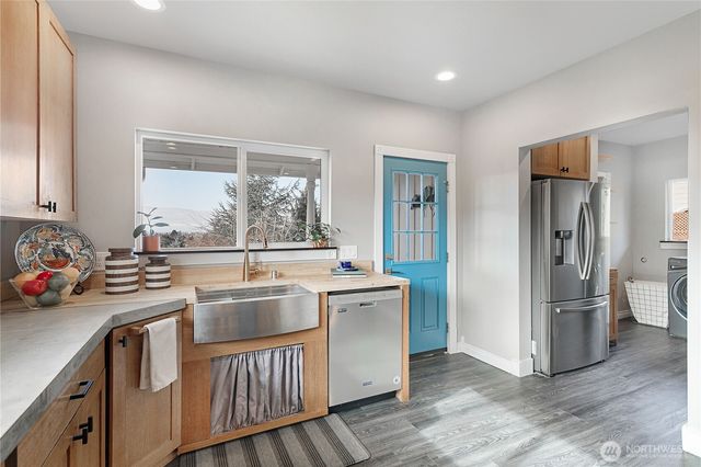 2409 Huron Street, Bellingham, WA 98229