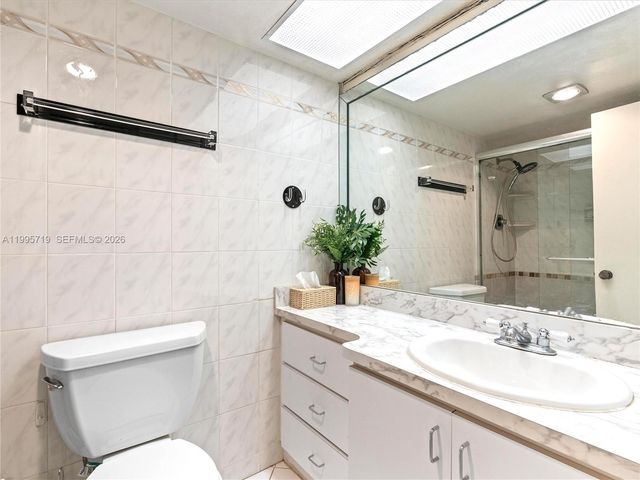 230 174th St 2404, Sunny Isles Beach, FL 33160