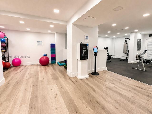 230 174th St 2404, Sunny Isles Beach, FL 33160