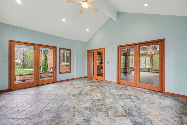 6595 Napier Road, Plymouth, MI 48170