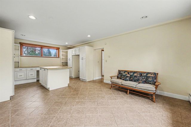 6595 Napier Road, Plymouth, MI 48170