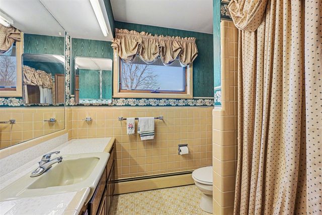 6595 Napier Road, Plymouth, MI 48170