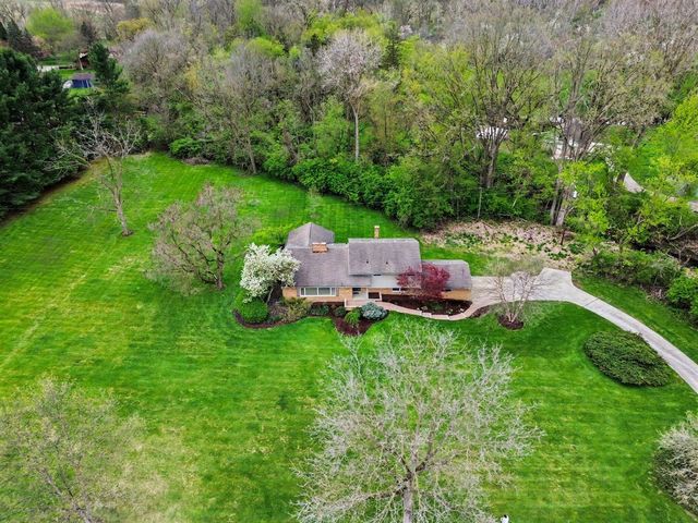 6595 Napier Road, Plymouth, MI 48170