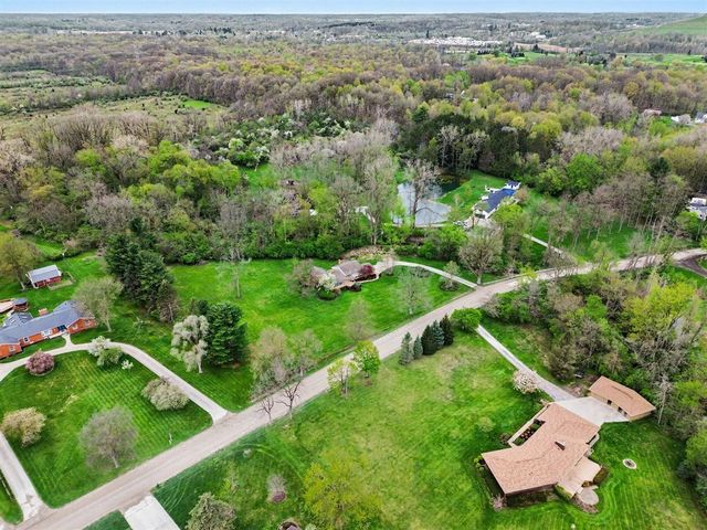 6595 Napier Road, Plymouth, MI 48170