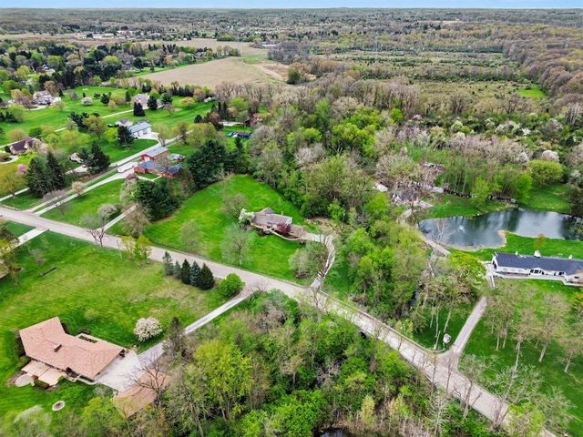 6595 Napier Road, Plymouth, MI 48170
