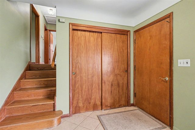 6595 Napier Road, Plymouth, MI 48170