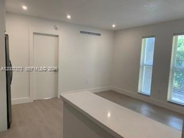 6310 SW 79th St 24, South Miami, FL 33143