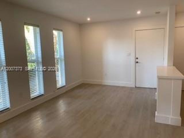 6310 SW 79th St 24, South Miami, FL 33143