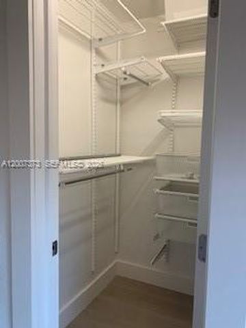 6310 SW 79th St 24, South Miami, FL 33143