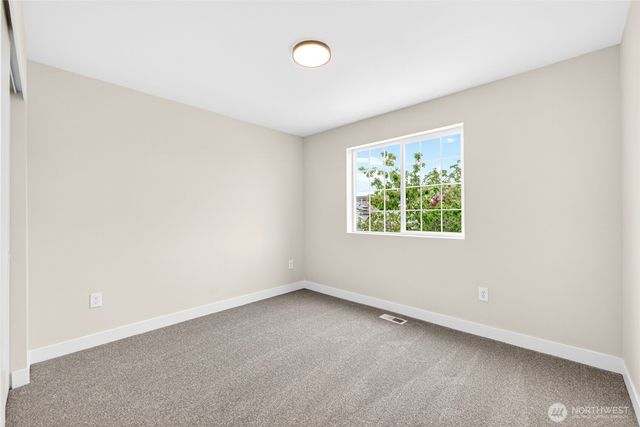 18328 113th Avenue E, Puyallup, WA 98374