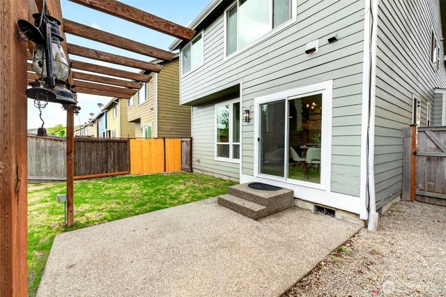 18328 113th Avenue E, Puyallup, WA 98374