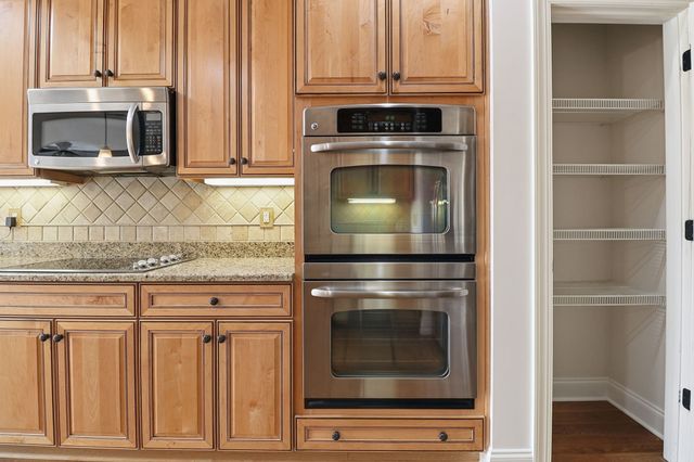 1428 Burnside Dr, Franklin, TN 37067