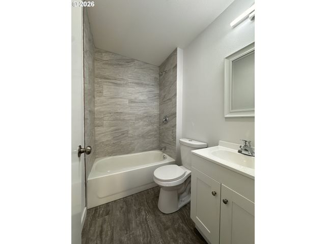 360 27TH Ave, Longview, WA 98632