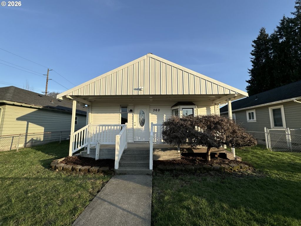 360 27TH Ave, Longview, WA 98632