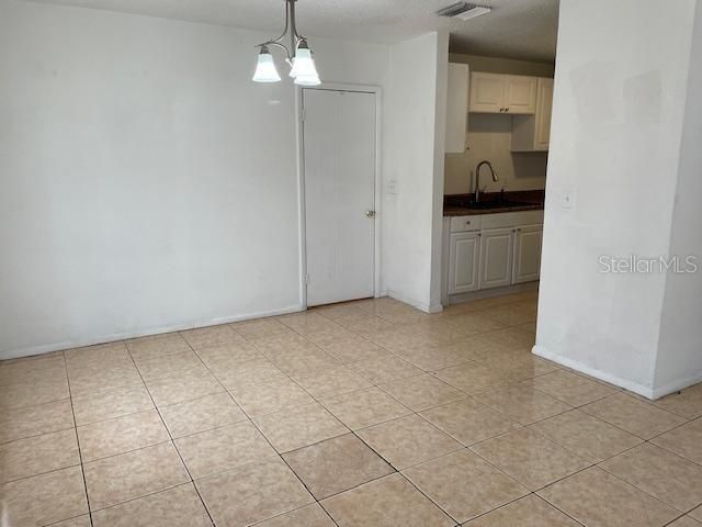 3706 E SHADOWLAWN AVENUE, Tampa, FL 33610