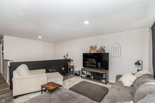 2008 27th Avenue S, Fargo, ND 58103