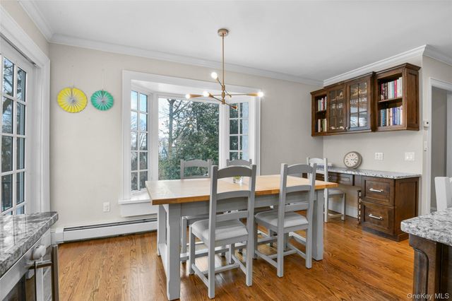 23 Lyons Place, Larchmont, NY 10538