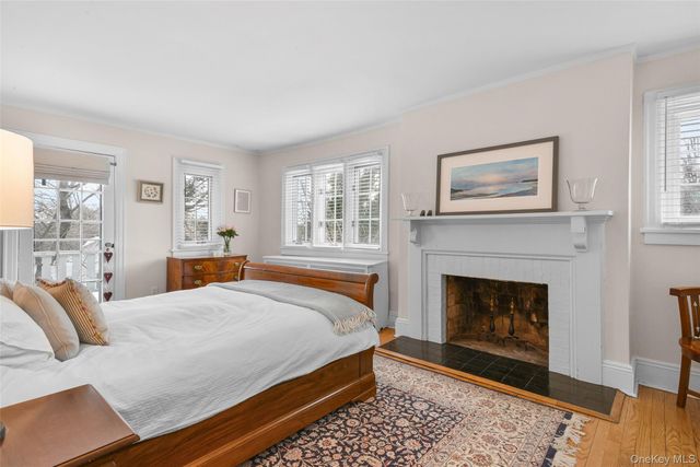 23 Lyons Place, Larchmont, NY 10538