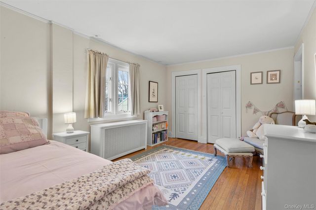 23 Lyons Place, Larchmont, NY 10538