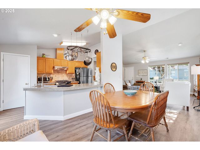 2479 Se 62ND Ln, Hillsboro, OR 97123