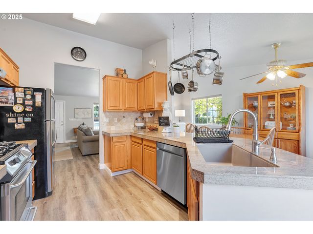 2479 Se 62ND Ln, Hillsboro, OR 97123