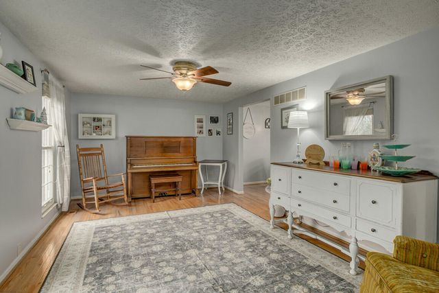 64 Sherwood Drive, Independence, KY 41051