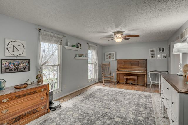 64 Sherwood Drive, Independence, KY 41051