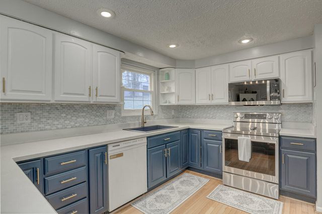 64 Sherwood Drive, Independence, KY 41051