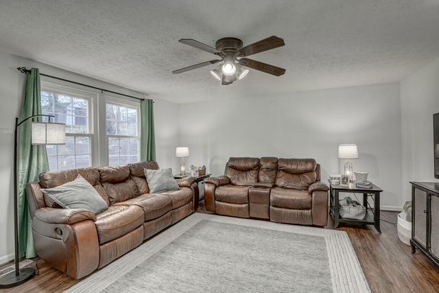 64 Sherwood Drive, Independence, KY 41051