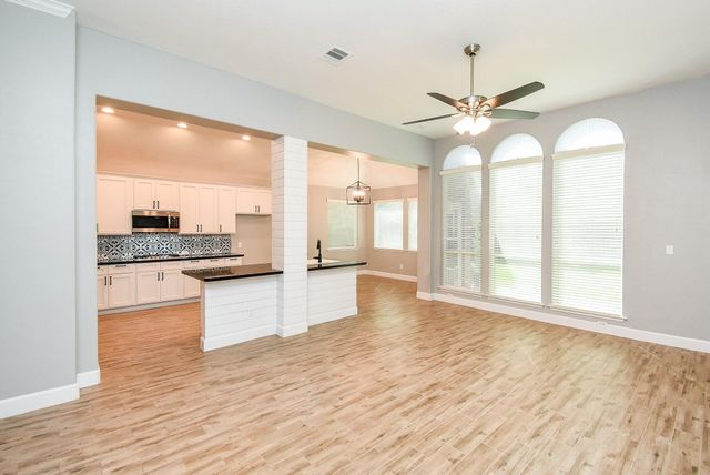 11623 Columbia Pines Lane, Cypress, TX 77433