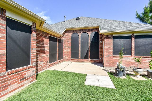 11623 Columbia Pines Lane, Cypress, TX 77433