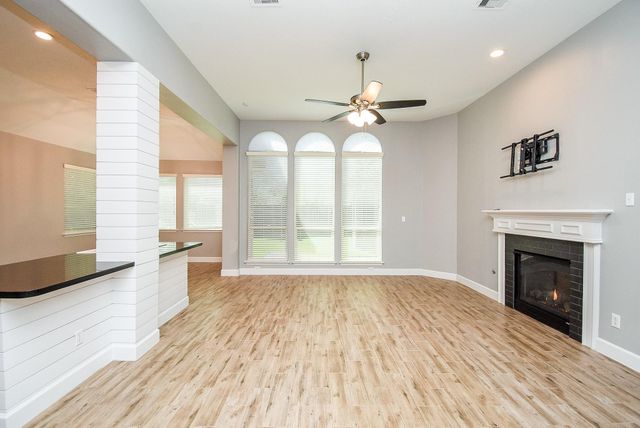 11623 Columbia Pines Lane, Cypress, TX 77433