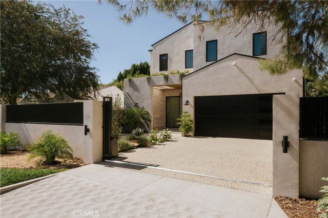 14755 Hesby Street, Sherman Oaks, CA 91403