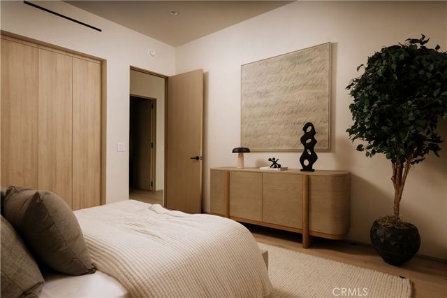 14755 Hesby Street, Sherman Oaks, CA 91403
