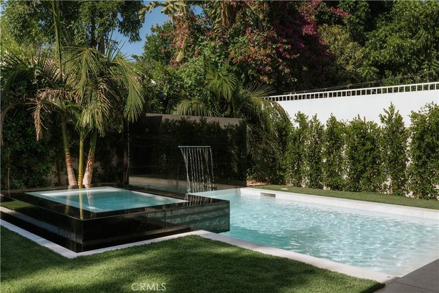 14755 Hesby Street, Sherman Oaks, CA 91403