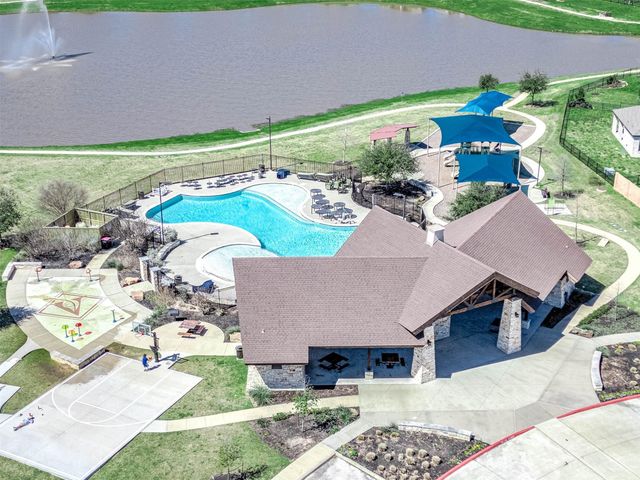 32322 Dusted Bronze Drive, Brookshire, TX 77423