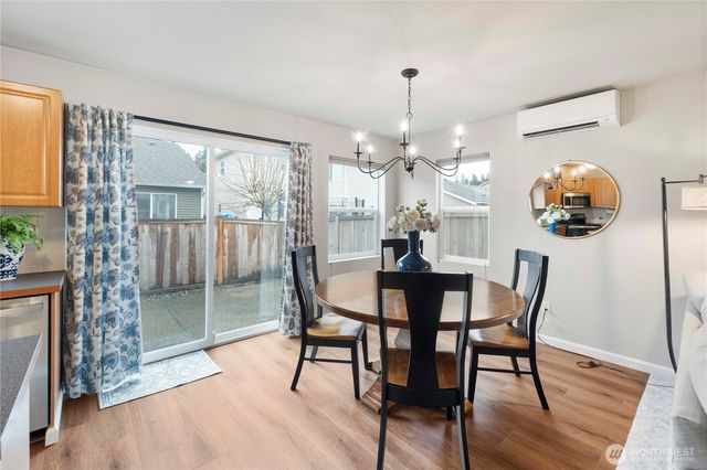 28128 239th Place SE, Maple Valley, WA 98038