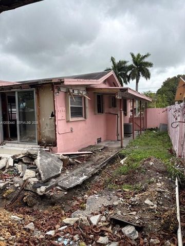 7161 SW 22nd St, Miami, FL 33155