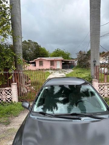 7161 SW 22nd St, Miami, FL 33155