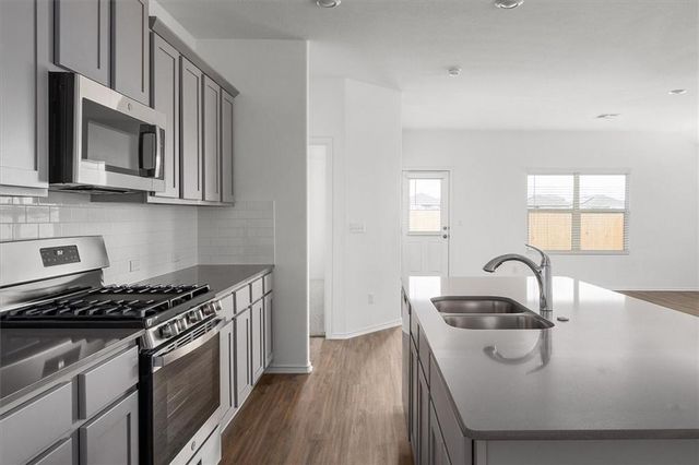 220 otter RD, Kyle, TX 78640