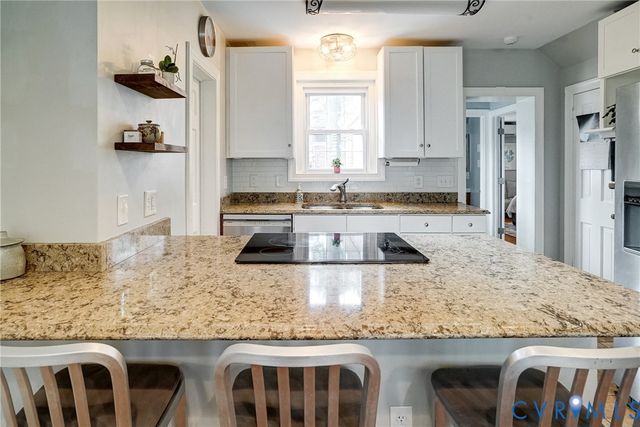 917 Pine Ridge Rd, Henrico, VA 23226
